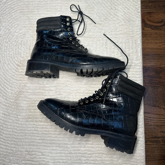 & Other Stories Crocodile Black Leather Boots 7 - Picture 4 of 8